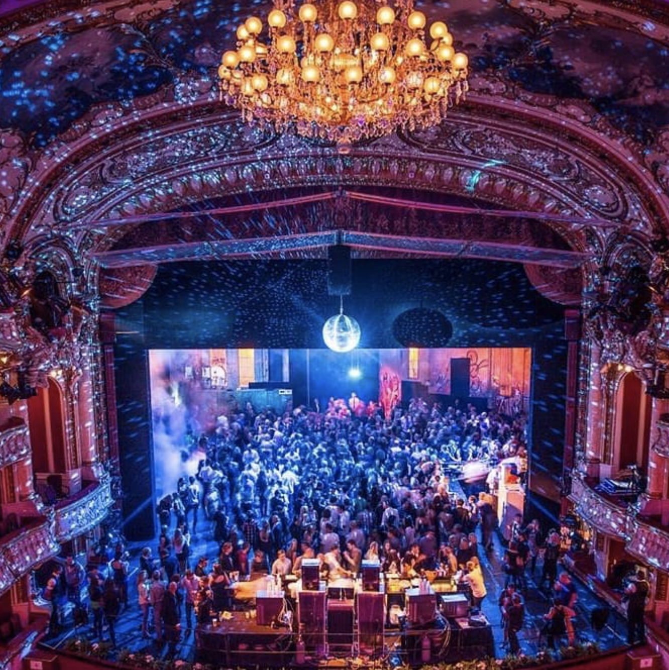 1920s-themed vintage party with swing dance and music in an old opera house